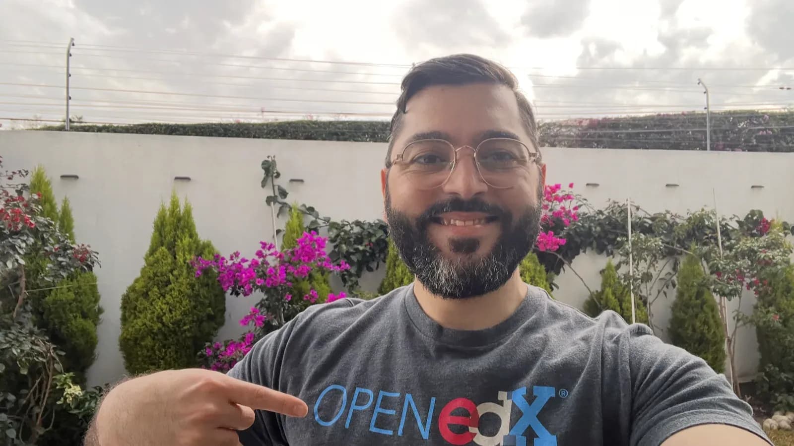 Amir Tadrisi wearing an Open edX t-shirt